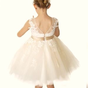 SOLD ☆ Lace Applique & Tulle Flower Girl Dress 5T